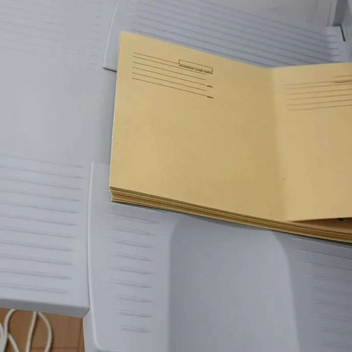 Парақшалар, буклеттер, күнтізбелер және ашық хаттар — жұмыс үлгісі 119
