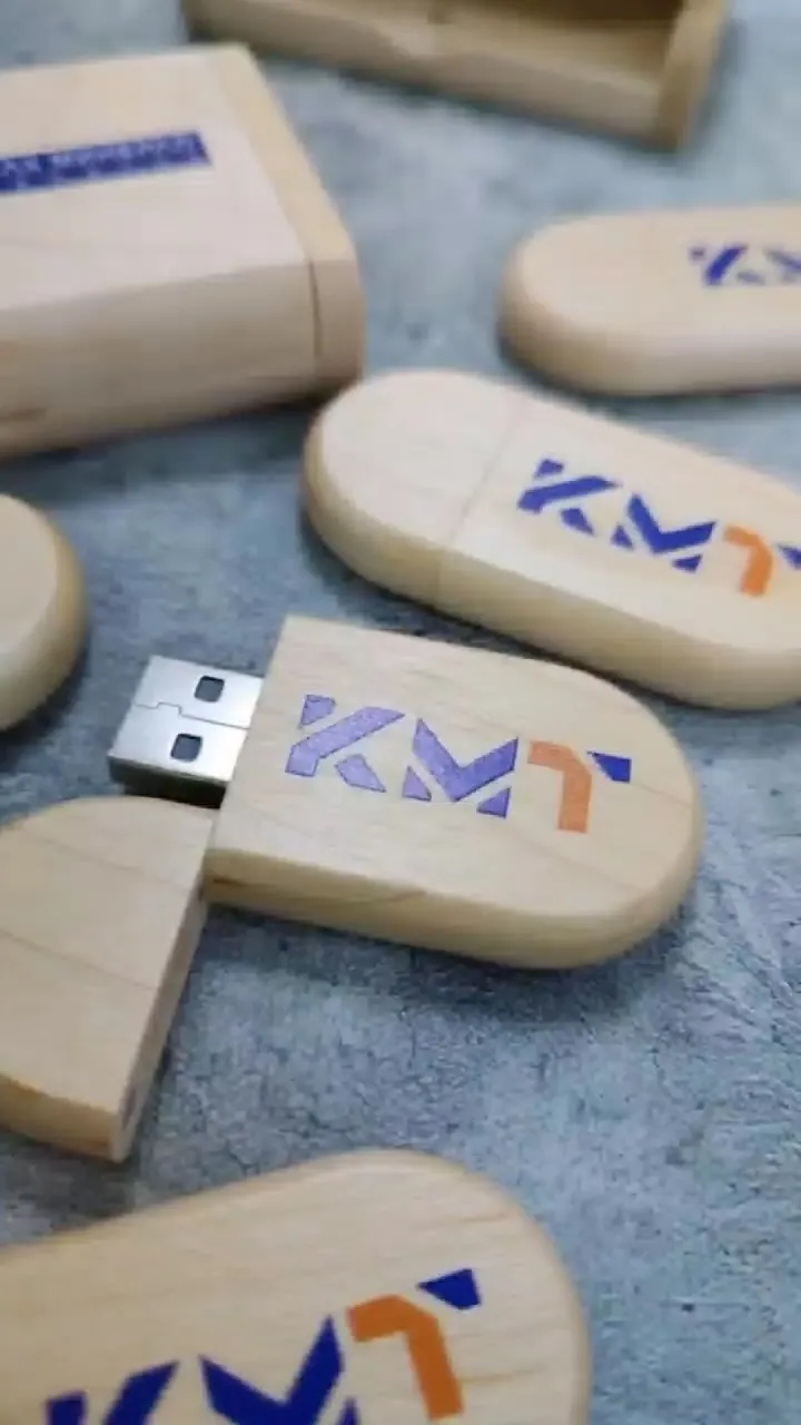 Логотипі бар кәдесыйлар — жұмыс үлгісі 14